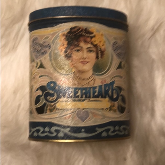 Sweetheart Talcom Powder tin canister - Picture 1 of 6